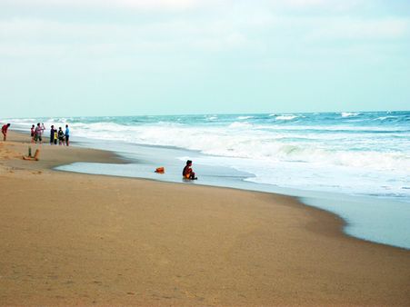 પિંગ્લેશ્વર બીચ