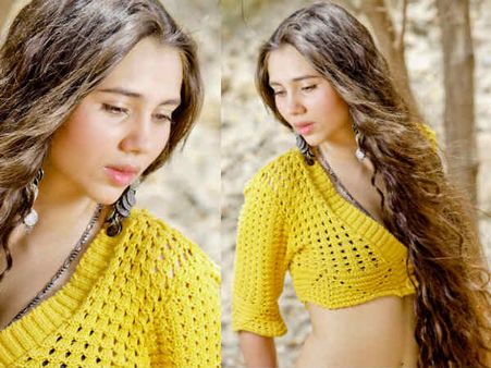 Yummy Yellow Beauties Of Bollywood