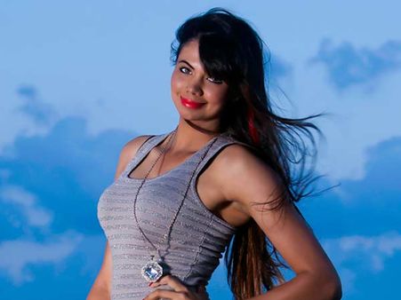 શર્મિલા નિકોલેટ