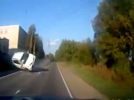 બીજા વાહનનો થયો આવો હાલ