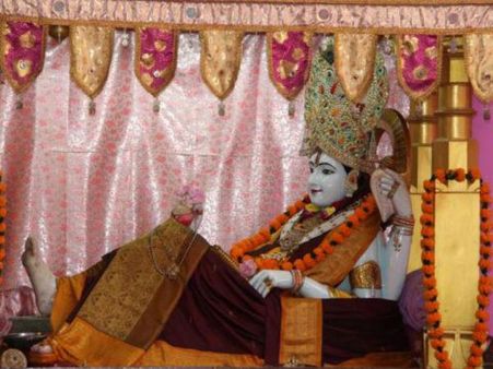 દેશ-વિદેશના શ્રદ્ધાળુઓ ઊમટી પડે છે અહીં દ્વારકાધીશના દર્શનકાજે