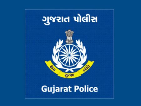 એરપોર્ટથી વસ્ત્રાપુર સુધી પોલીસની માનવ સાંકળ