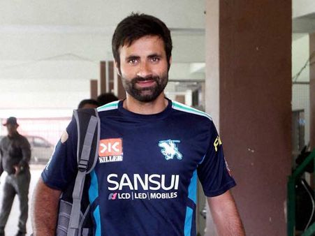 રાહત કાર્યમાં જોડાયો રાહત કાર્યમાં જોડાયો