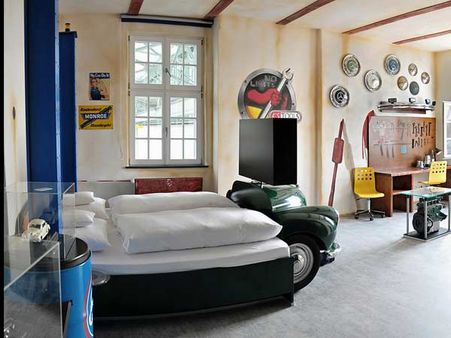 કાર થીમ આધારિત જર્મનીની હોટેલ