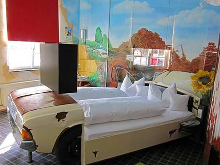 કાર થીમ આધારિત જર્મનીની હોટેલ