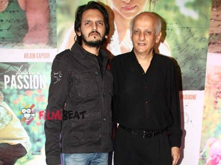 વિશેષ-મુકેશ