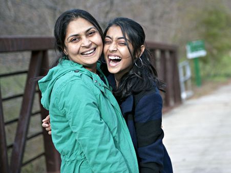 7 લોન અને સ્કીમ્સ જ્યાં પુરુષો કરતા મહિલાઓને ચૂકવવું પડે છે ઓછું વ્યાજ