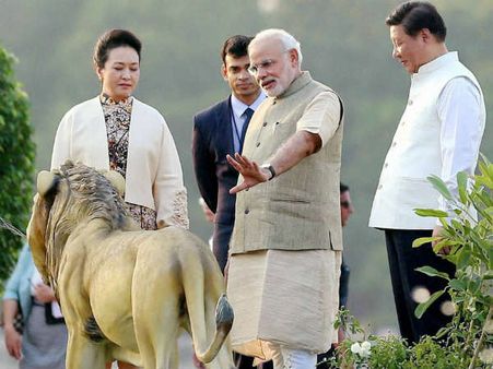 સાબરમતીના કિનારે શી જિનપિંગ