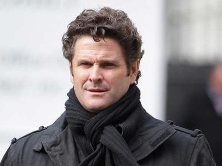 શું કહે છે તેની પત્ની શું કહે છે તેની પત્ની