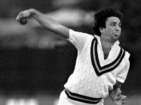 વિશ્વ ક્રિકેટમાં આ બોલર્સની અનોખી અને અજીબ છે બોલિંગ એક્શન