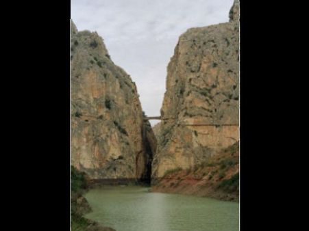 100 વર્ષ જૂનો પાથવે