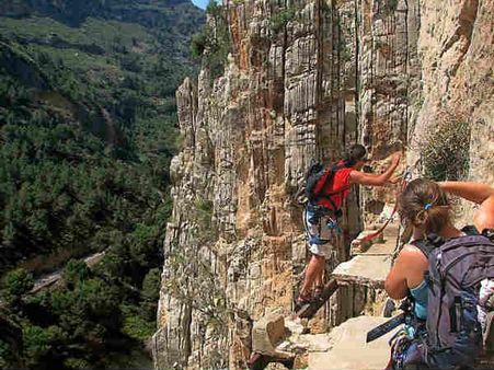 માત્ર 1 મીટર પહોળાઇ