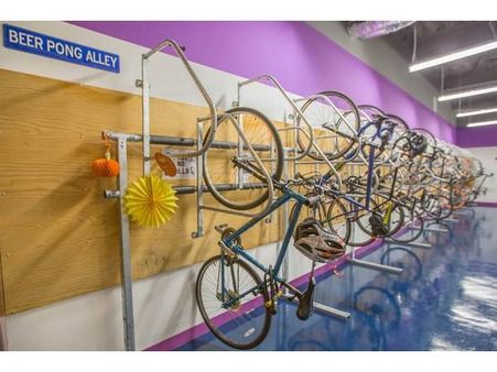 ફેસબુકનું મેનલો પાર્ક હેડક્વાર્ટ- એક ટૂર