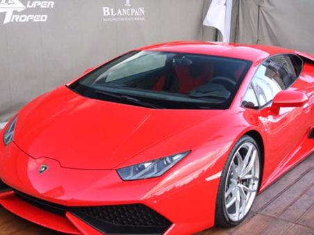 ગલાર્ડો કરતા વજનમાં હળવી