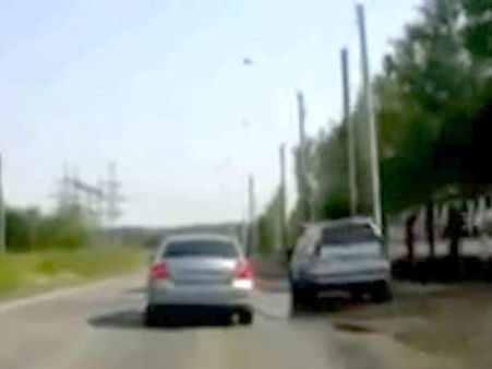 સેડાન કારની પ્રતિક્ષા