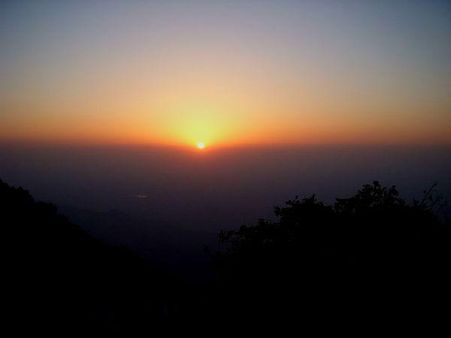 માઉંટ આબુમાં સનસેટ