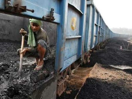 હિન્દાલ્કોને અસર