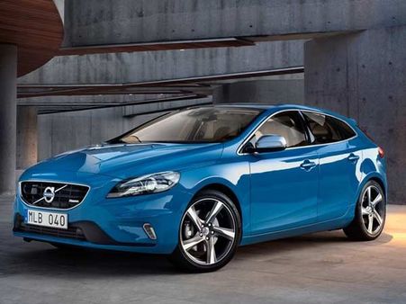 ડિમેન્શન:- વોલવો વી40 ડિમેન્શન:- વોલવો વી40