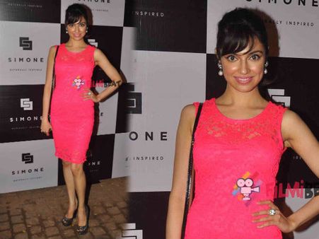 સિમોન સ્ટોર લૉન્ચિંગ ઇવેંટ