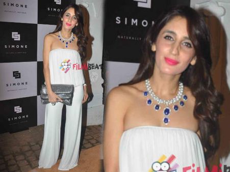 સિમોન સ્ટોર લૉન્ચિંગ ઇવેંટ