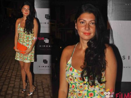 સિમોન સ્ટોર લૉન્ચિંગ ઇવેંટ