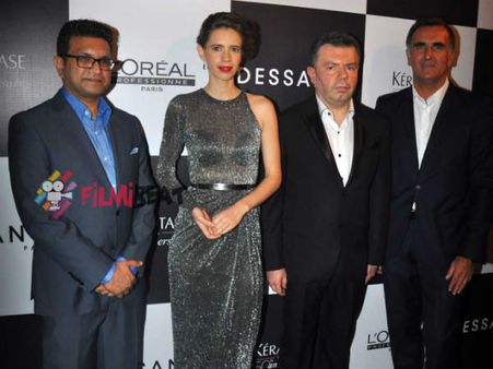 ડેસેંજ ફૅશન શોમાં કલ્કી કોચલીન ડેસેંજ ફૅશન શોમાં કલ્કી કોચલીન