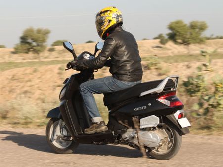 કમ્ફર્ટ અને રાઇડિંગ પૉશ્ચર