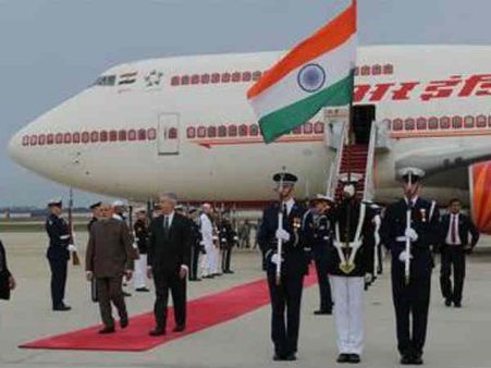 મોદી વોશિંગ્ટન આવી પહ્યોંચ્યા