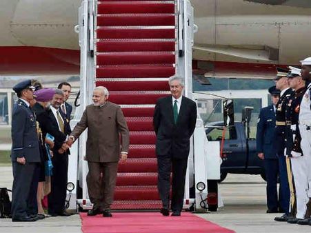 જેવો દેશ એવો વેશ