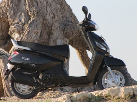 ડિમેન્શન્સઃ- મહિન્દ્રા ગસ્ટો