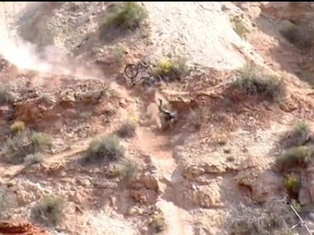 પર્વત પરથી પડ્યો રાઇડર