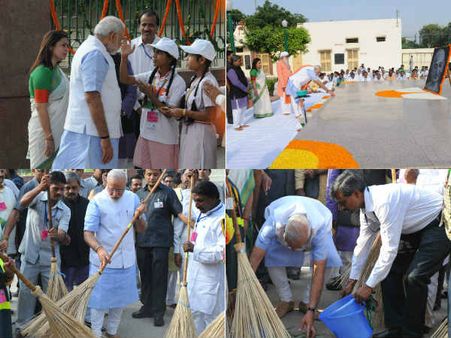 Pics: વડાપ્રધાને ઝાડુ લગાવી કરી સ્વચ્છતા અભિયાનની શરૂઆત