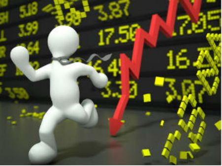 સરકારી બેંકિંગ સ્ટોક્સમાં 30થી 50 ટકાનો કડાકો, હવે રોકાણ કરાય?