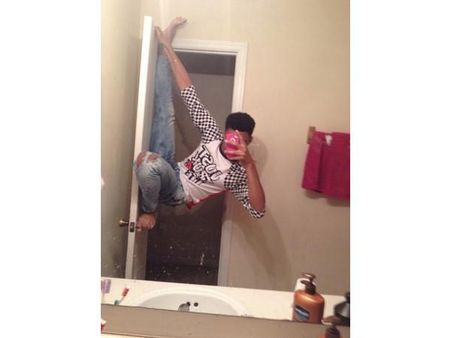 અમેઝિંગ સેલ્ફીઝ અમેઝિંગ સેલ્ફીઝ