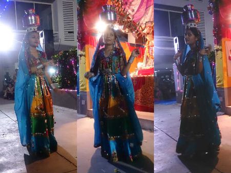 ટ્રેડિશનલ ડ્રેસમાં ગરબે ધૂમતી યુવતિ