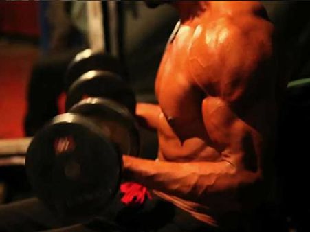 શાહરુખ ખાનનું 10 પૅક એબ્સ વર્કઆઉટ