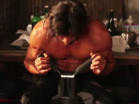 શાહરુખ ખાનનું 10 પૅક એબ્સ વર્કઆઉટ