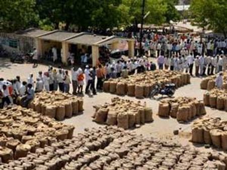 અમરેલીમાં બનશે ગુજરાતનું સૌથી મોટું અત્યાધુનિક માર્કેટયાર્ડ