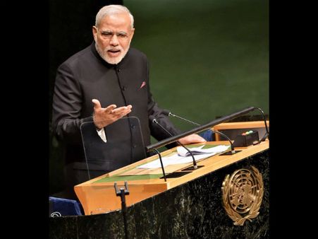 જવાનોની આંગળી ચાલે છે ટ્રીગર પર