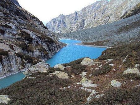 તુલિયન સરોવર