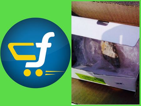 Flipkartએ મોબાઇલ બોક્સમાં મોબાઇલ ફોનને બદલે મોકલ્યો પથ્થર