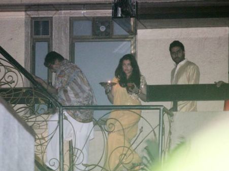 અમિતાભ-ઐશ-અભિ અમિતાભ-ઐશ-અભિ