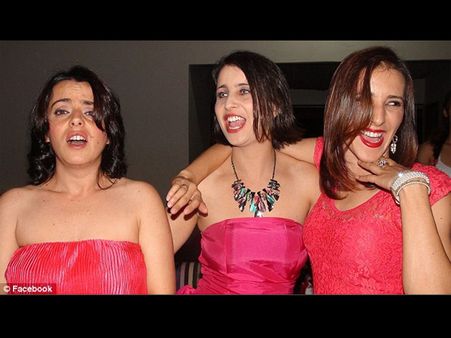 પોતાના પુરુષ મિત્રોને બોલાવી શકે છે