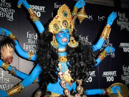 હોલીવુડ એક્ટ્રેસે પણ કર્યું અપમાન