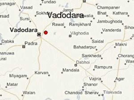 યુવતીને ફોન કરવાના મામલે વડોદરામાં તલવારો ઉડી