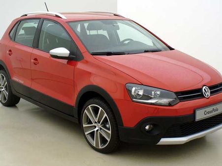 કારનું ડિમેન્શન્સઃ- ફોક્સવેગન ક્રોસ પોલો