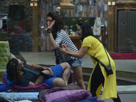 હળીમળીને રહેવાની કોશિશ કરો