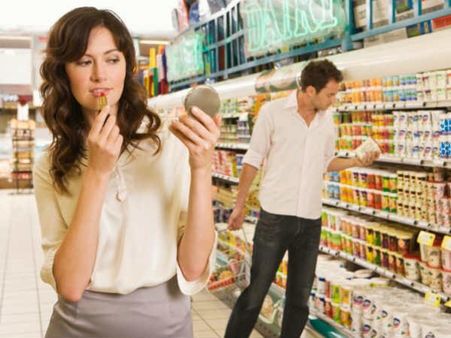 વધુ પડતો મેકઅપ કરવો