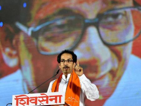 શિવસેનાએ પ્રથમ વાર આપ્યો ત્રણ કાળા નાણાવાળાઓની રકમનો આંકડો, 100-150 કરોડ હોવાનો દાવો