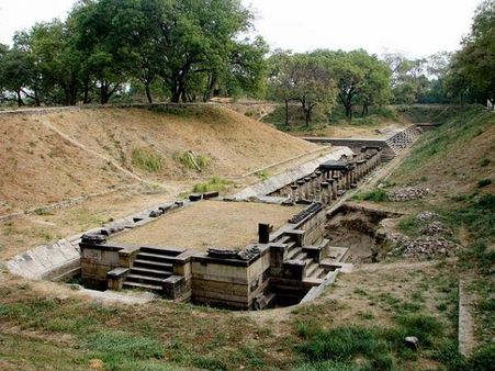 સહસ્ત્રલિંગ તળાવ 